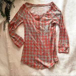 Houndstooth Print Thermal 3/4 Sleeve Top